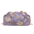 Borsa a tracolla viola ricamata con fiori, paillettes e catena in metallo dorato - Viola