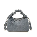 Borsa a tracolla blu denim con manico scrunchie e finitura in tessuto testurizzato - Denim Blu