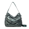 Sac fourre-tout matelassé vert foncé brillant avec finition métallique et bandoulière - Vert