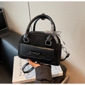 Borsa bowling nera con nastro a scacchi e tasca con fiocco per un look alla moda - Nero