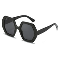 Modische schwarze hexagonale Oversize-Sonnenbrille mit Glitzerrahmen und dunklen Gläsern - Normal / Schwarzer Rahmen Graue Gläser