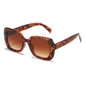 Fashionable square tortoise shell sunglasses with brown gradient lenses and gold rivets - Leopard Frame Gradient Brown Lens