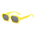 Occhiali da sole esagonali chic giallo brillante con lenti grigio scuro - Montatura Gialla Lenti Grigie