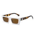 Retro rectangle sunglasses with white frames, tortoiseshell temples and silver X-detail - White Frame Leopard Temple Full Tea Lens