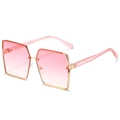 Lunettes de soleil carrées oversize avec verres dégradés roses et monture en métal doré - Nouveau Style / Standard (incl. 13 % TVA) monture dorée verres dégradés roses