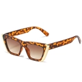 Occhiali da sole cat-eye tartarugati con lenti sfumate marroni e dettagli in metallo dorato - Montatura Leopardata Gialla Lenti Marroni Sfumate