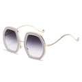 Gafas de sol geométricas retro con montura brillante y patillas metálicas - Marco Gris Lente Gris