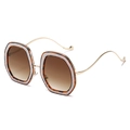 Gafas de sol cuadradas con montura metálica dorada, lentes degradadas y detalles brillantes - Montura de Leopardo / Lentes Té