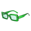 Retro vierkante zonnebril in transparant groen met lichtgroene getinte glazen - Olijfgroen frame blauwe lens