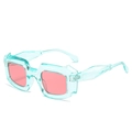 Lunettes de soleil carrées avec monture vert menthe transparente et verres roses - Standard - Monture bleue avec verres rouges