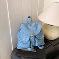 Hellblauer Denim-Rucksack mit mehreren Taschen und Retro-Schnallenverschluss-Design - Hellblau