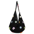 Handgefertigte schwarze Häkeltasche mit bunten 3D-Blumenmustern und hohlem Strickdesign - Schwarz