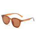 Fashionable amber transparent cat eye sunglasses with silver rivets and brown lenses - Standard (Incl. 13% VAT Invoice) Tea Frame Tea Lenses