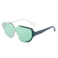 Lunettes de soleil carrées avec verres vert clair, monture claire et branches bleues - Monture Bleue Verres Verts