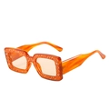 Quadratische orangefarbene Sonnenbrille mit dicken Rahmen und passenden Gläsern - Brauner Rahmen Champagner-Gläser