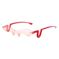 Occhiali da sole rossi senza montatura a forma di ala di pipistrello per feste stile Y2K - Montatura Rossa Lenti Rosa