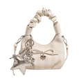 Sac hobo blanc crème avec nœud, poignée plissée et breloques métalliques en étoile - Sans Pendentif / Blanc Cassé