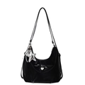 Sac hobo en cuir verni noir avec pendentif étoile argentée et détails de breloque cœur - Noir - Sans Pendentif