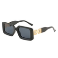 Black square frame sunglasses with golden hollow chain link temples and dark lenses - Black Frame / Black Lens