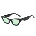 Occhiali da sole cat-eye montatura nera e lenti verdi con vista a 45 gradi - Montatura Nera Lente Verde