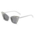 Cat-Eye-Sonnenbrille mit weißem Rahmen, grauen Gläsern und glitzernden Strasssteinen - Weißer Rahmen Weißer Strass