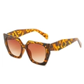 Retro oversized sunglasses with tortoise shell thick frame and gradient brown lenses - Leopard Frame Gradient Brown Lens
