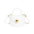 Borsa a mano bianca a semicerchio in pelle con fibbia sferica dorata minimalista - Bianco