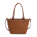 Piccola borsa tote quadrata marrone intrecciata con eleganti tracolle e manici - Marrone