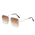 Lunettes de soleil carrées sans monture avec verres dégradés bruns et branches dorées - Monture Dorée Verres Ambrés Dégradés
