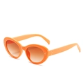 Occhiali da sole cat-eye arancioni con lenti sfumate marroni e dettagli con rivetti - Montatura Arancione Doppie Lenti Marroni
