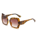 Modische sechseckige Sonnenbrille in Schildpatt-Optik mit braunen Verlaufsgläsern - Leopard-Rahmen Braune Verlaufsgläser