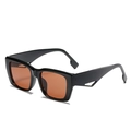 Fashionable oversized square sunglasses with black frame and orange lenses for women - One Size / Black Frame Tea Lens