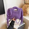 Borsa tote intrecciata viola brillante fatta a mano con frange e tracolla rimovibile - Viola