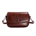 Bolso bandolera retro marrón de cuero encerado con solapa y textura de grano fino - Marrón