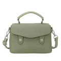 Minimalistische lichtgroene messenger tas met diagonale textuur en rond handvat - Groen