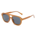 Retro Piloten Sonnenbrille mit Bernsteinrahmen, grauen Gläsern und Doppelsteg Design - Tee-Rahmen Graue Gläser