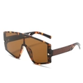 Oversized trendy wrap-around sunglasses with tortoiseshell frame and brown leather temple detail - Leopard Frame / Tea Lens