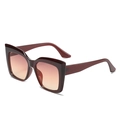 Lunettes de soleil œil-de-chat surdimensionnées avec monture bordeaux et verres dégradés - Taille unique / Monture Thé Dégradé Rose