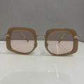 Lunettes de soleil carrées avec monture marron clair et verres dégradés roses - Monture Champagne / Verres Thé