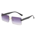 Fashion square sunglasses with purple gradient lenses and gold metal bridge - Black Frame Dual Grey