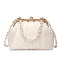 Elegante cremeweiße Plissee-Clutch mit Perlen, Straßsteinen und goldenem Blumenrahmen - Weiß