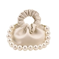 Mini bolso nube fruncido crema con elegante asa decorativa de perlas - Blanco