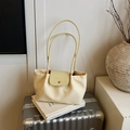 Bolso tote minimalista crema de gran capacidad con solapa de cuero y cierre metálico - Amarillo