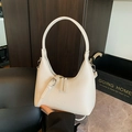 Bolso hobo blanco minimalista de cuero con correa ajustable y cierre de cremallera - Blanco