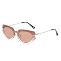 Cat eye sunglasses with golden frame and brown gradient lenses in a trendy style - Gold Frame Light Tea