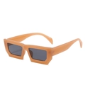 Gafas de sol retro rectangulares con montura gruesa beige y cristales grises - Talla única / Montura Té de Gelatina Lentes Grises