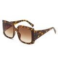 Lunettes de soleil carrées écaille de tortue avec monture oversize et verres dégradés - En stock / Standard (TVA de 13 % incluse) monture léopard et verres double thé