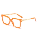 Lunettes carrées orange surdimensionnées avec branches dorées en métal tressé - Monture Orange Verres Blancs