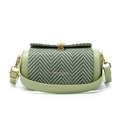 Borsa a tracolla verde chiaro con patta intrecciata, pelle e chiusura dorata - Verde