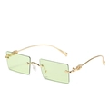 Vintage randloze rechthoekige zonnebril met lichtgroene glazen en goud metalen frame - Gouden Frame Groen
